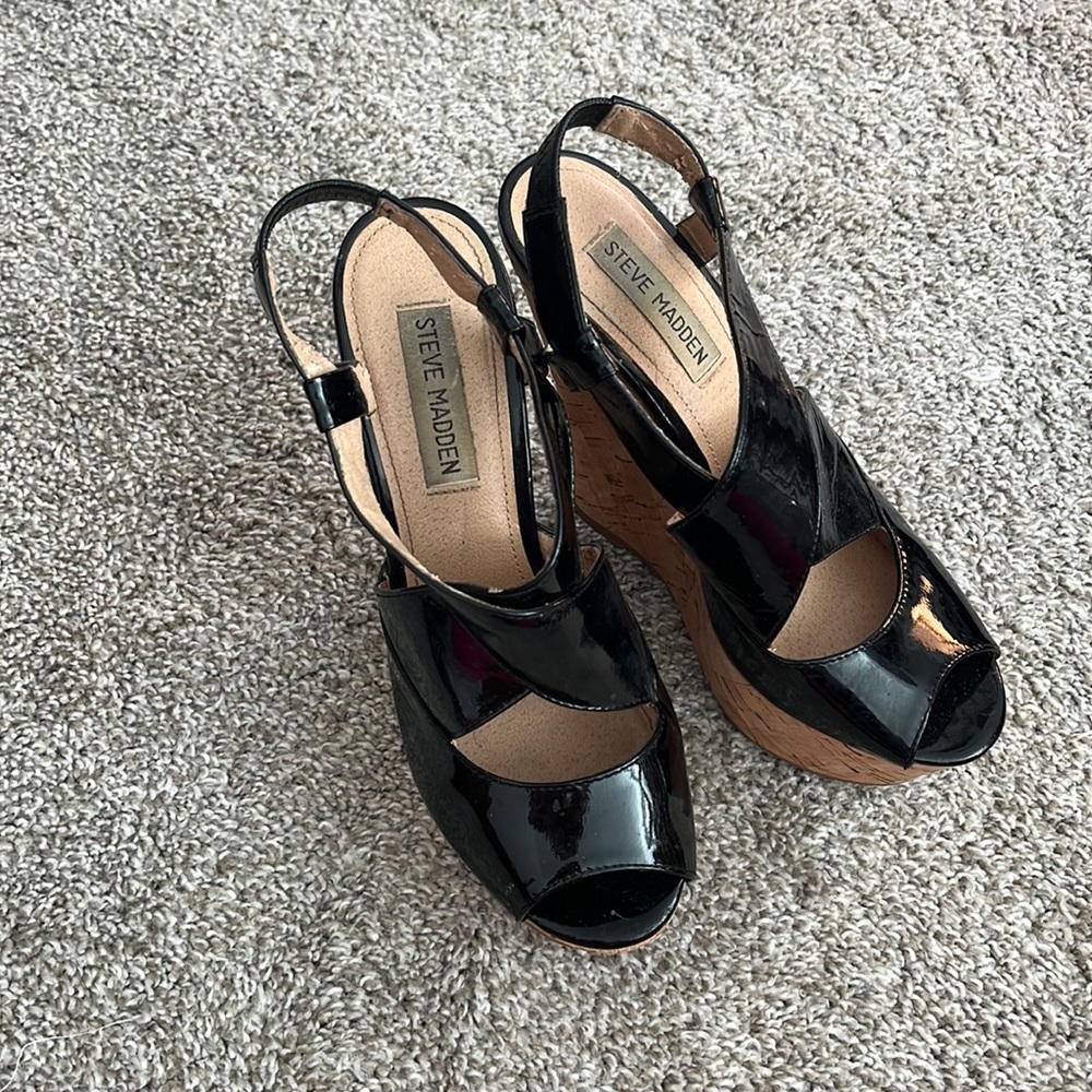 Steve Madden Black Wedge Heel Sandals